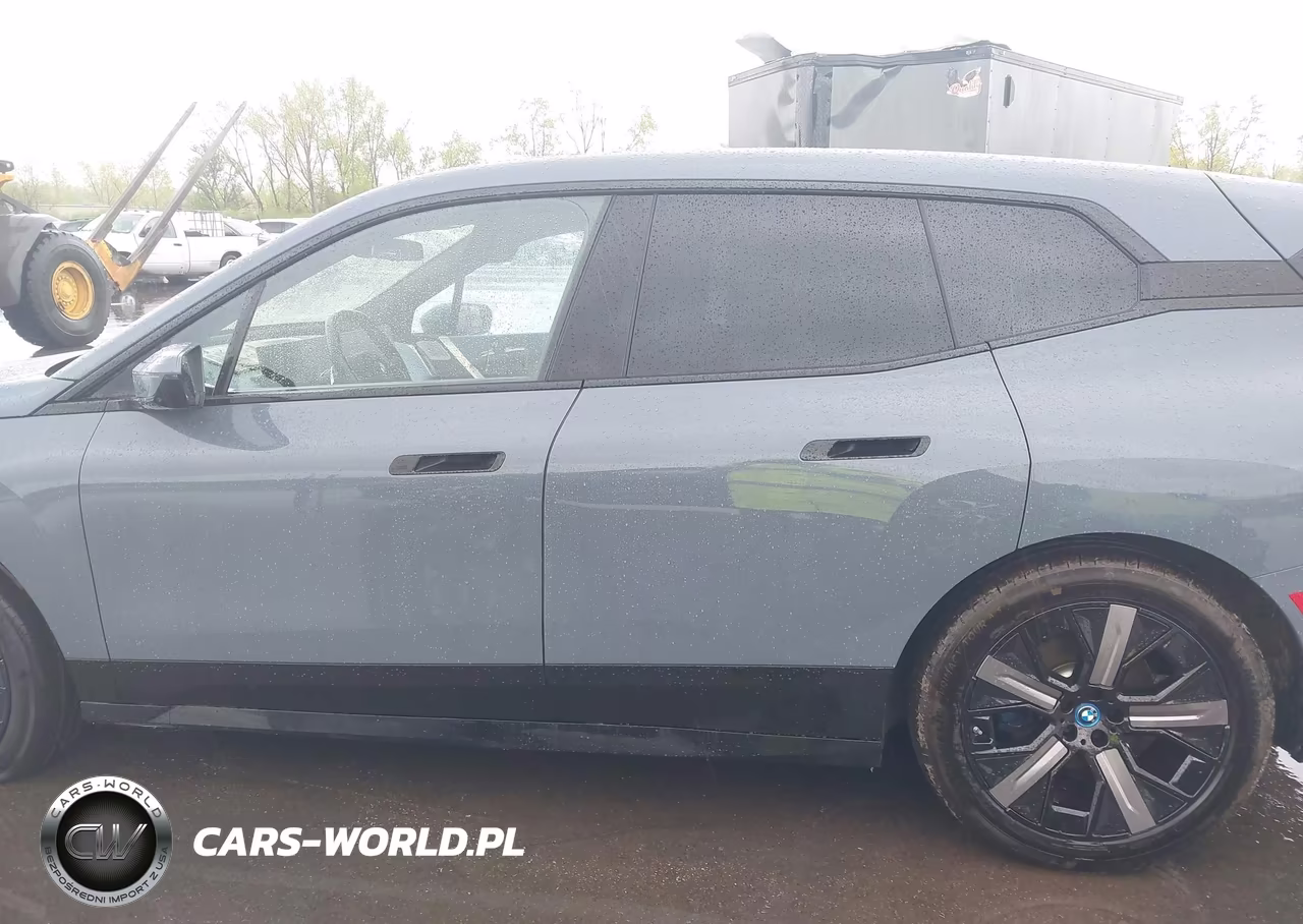 2023 BMW Ix M60 VIN:WB533CF05PCM54813 - 14