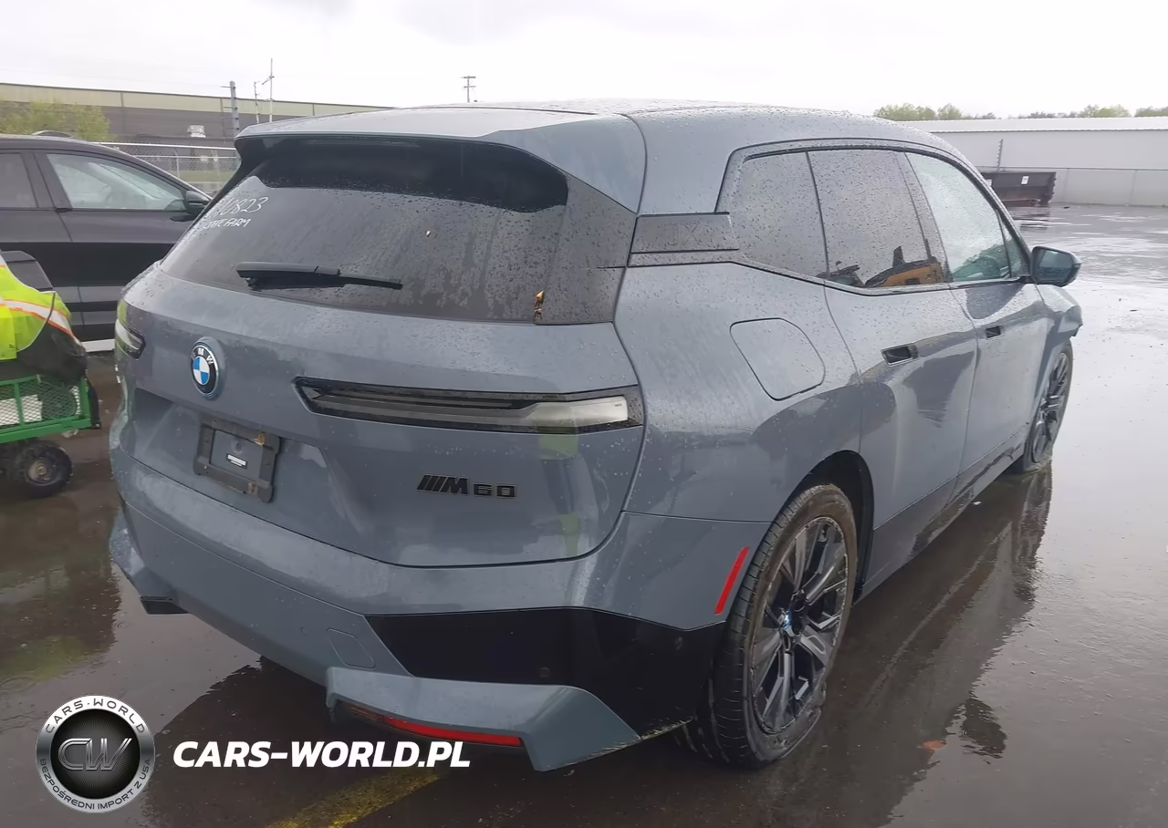 2023 BMW Ix M60 VIN:WB533CF05PCM54813 - 4