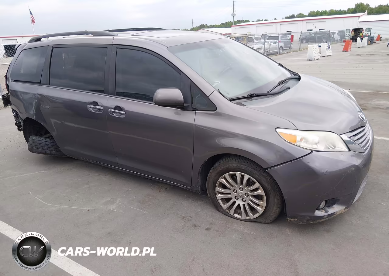 2016 Toyota Sienna Xle Premium 8 Passenger