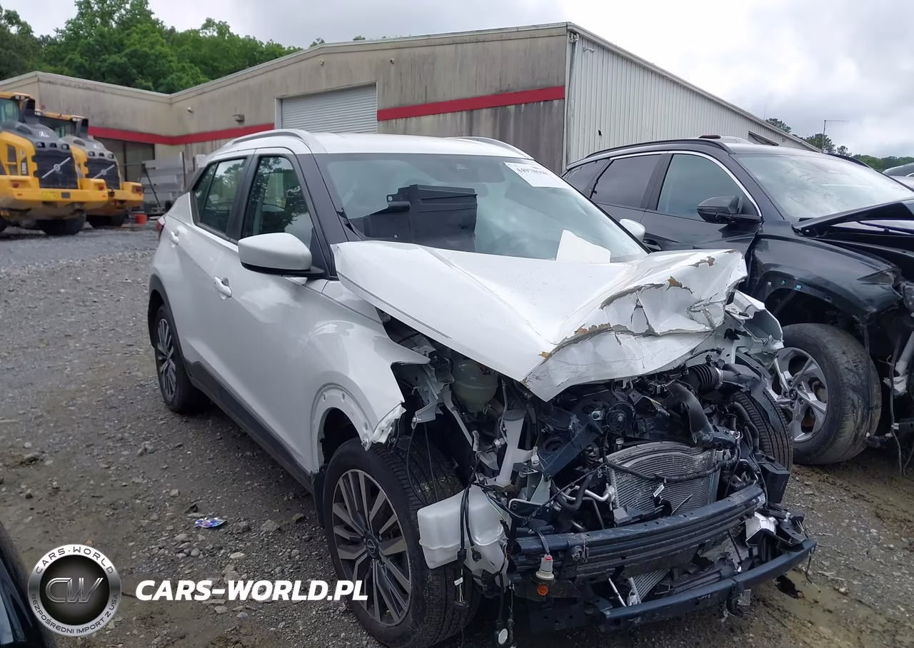 2024 Nissan Kicks Sv Xtronic Cvt