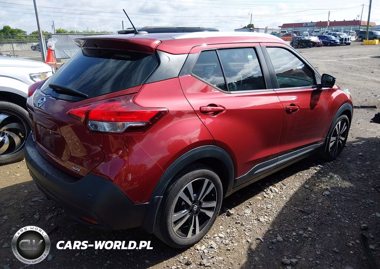 2020 Nissan Kicks Sr Xtronic Cvt VIN:3N1CP5DVXLL479341 - 4