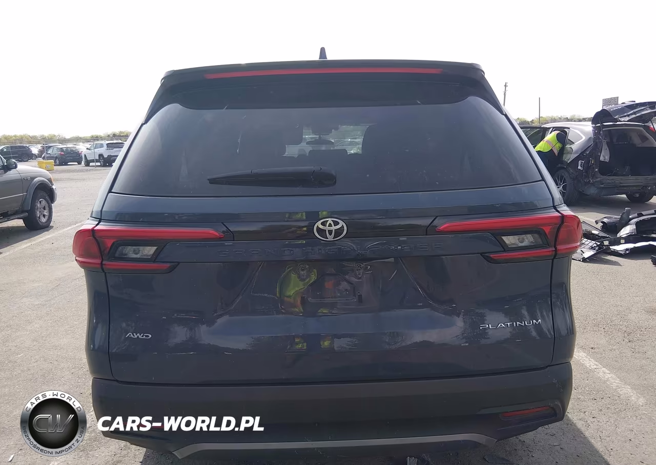 2024 Toyota Grand Highlander Platinum VIN:5TDAAAB58RS064443 - 16