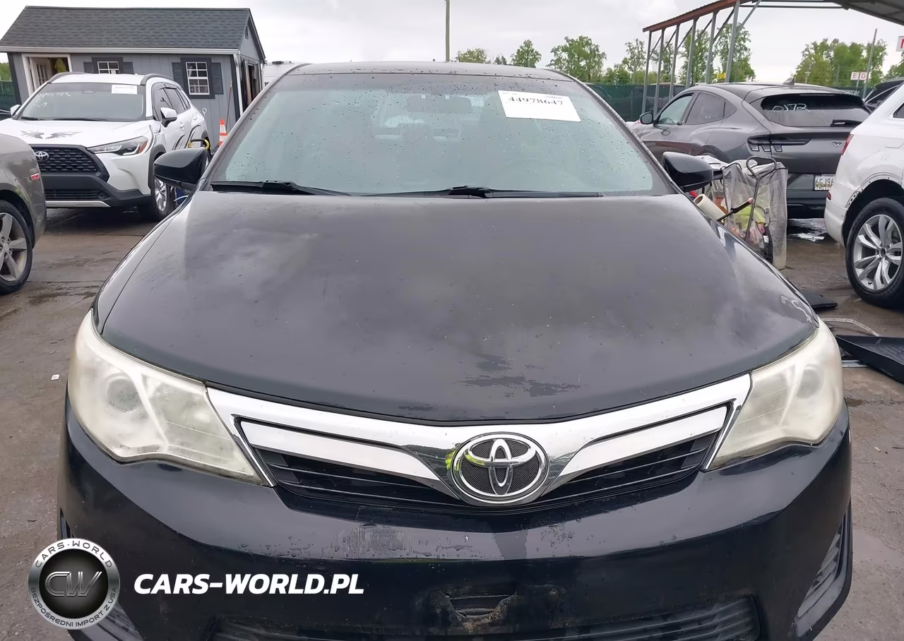 2014 Toyota Camry Le VIN:4T4BF1FK6ER402760 - 12