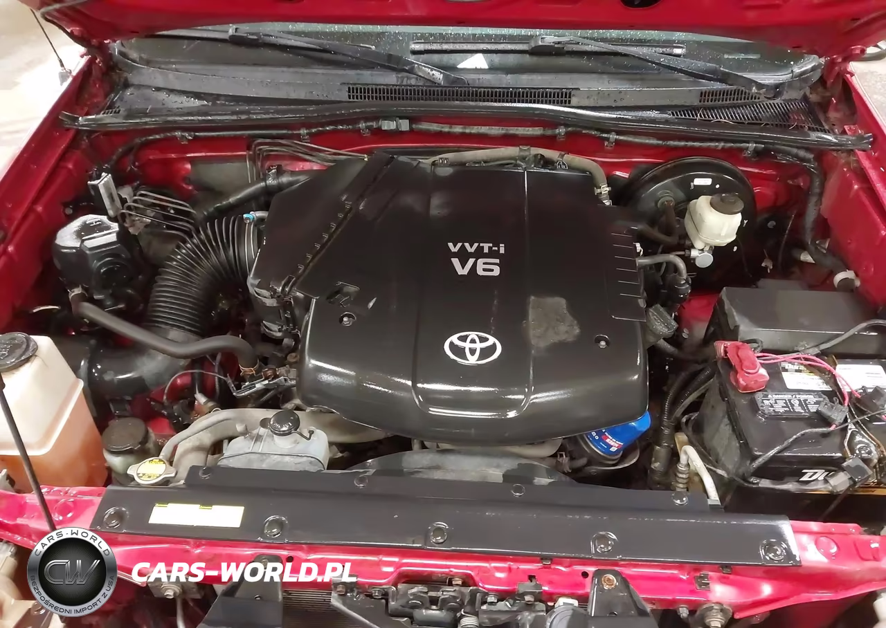 2015 Toyota Tacoma Base V6 VIN:3TMLU4EN1FM168717 - 10