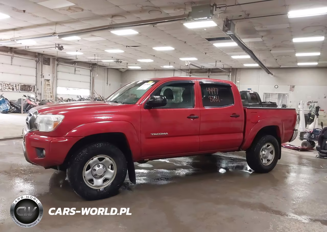 2015 Toyota Tacoma Base V6 VIN:3TMLU4EN1FM168717 - 15