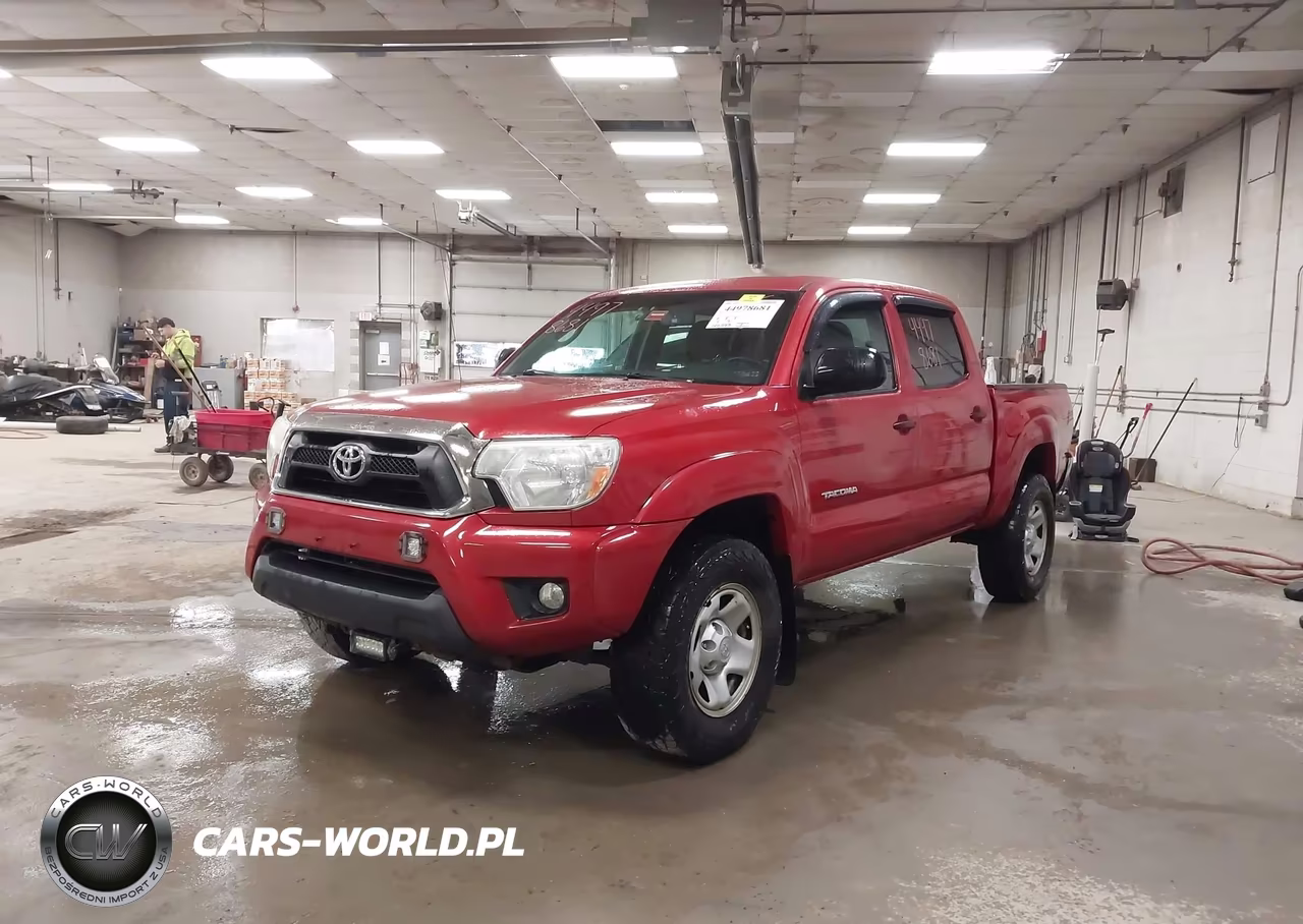 2015 Toyota Tacoma Base V6 VIN:3TMLU4EN1FM168717 - 2