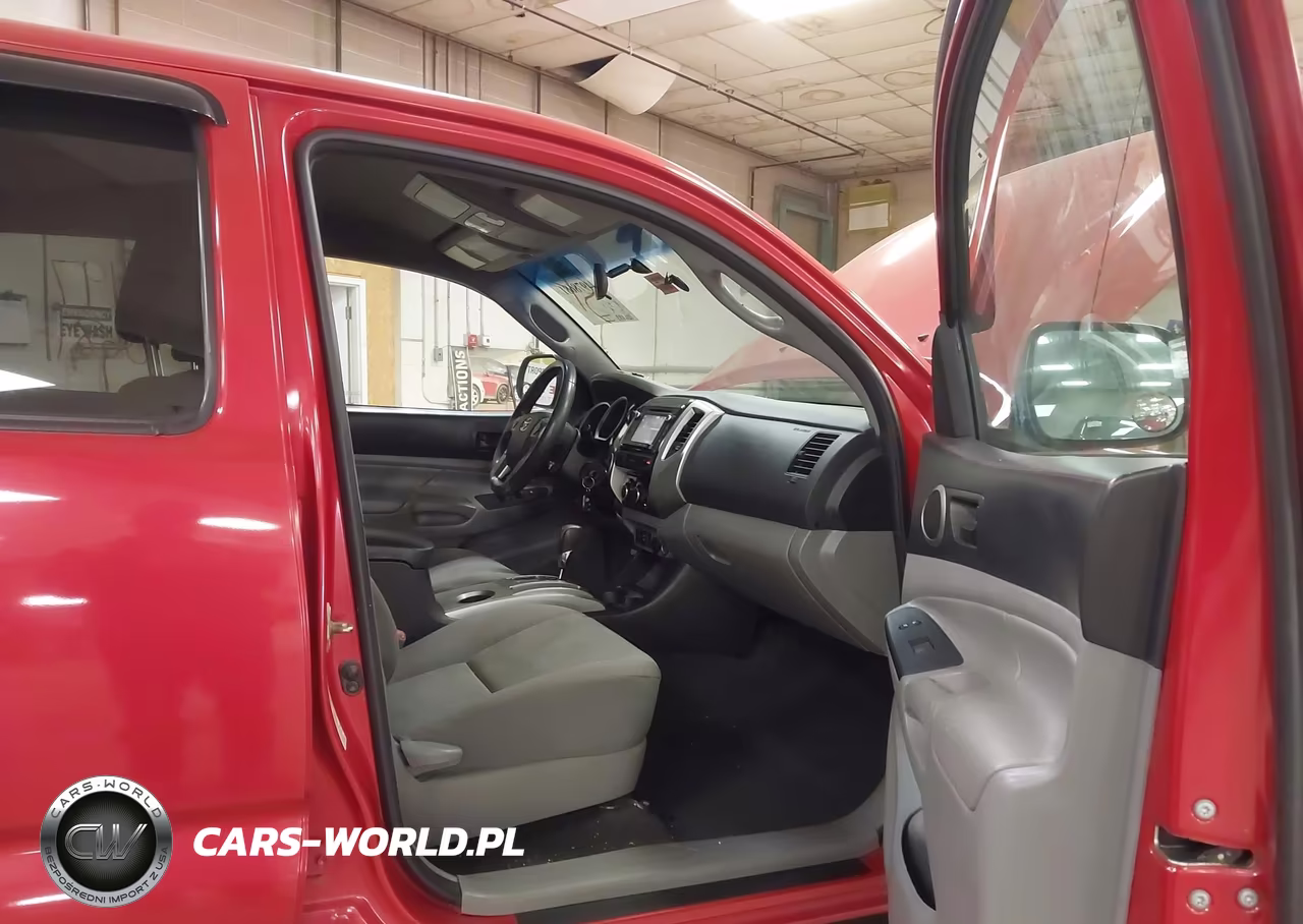 2015 Toyota Tacoma Base V6 VIN:3TMLU4EN1FM168717 - 5