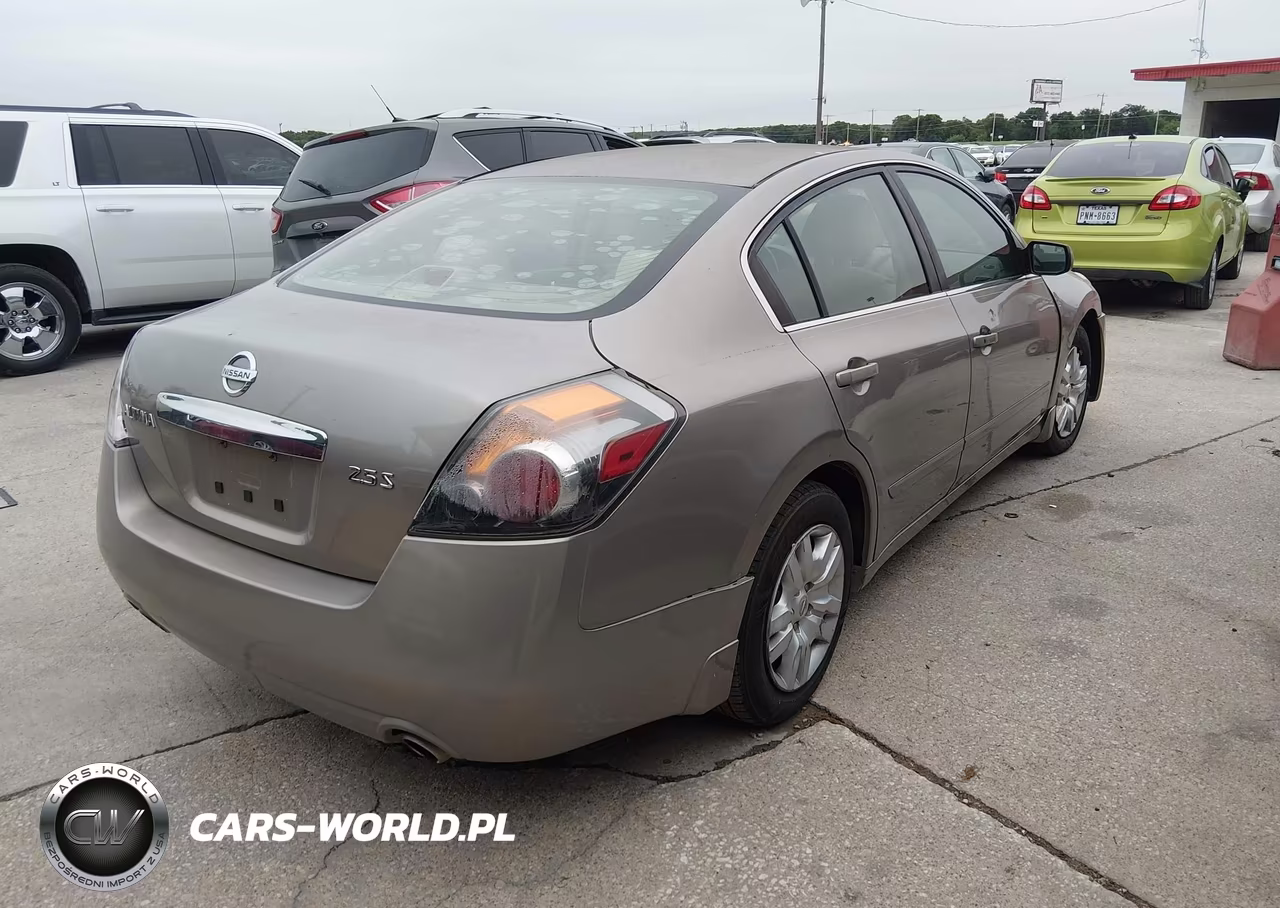 2012 Nissan Altima 2.5 S VIN:1N4AL2AP6CN560704 - 4