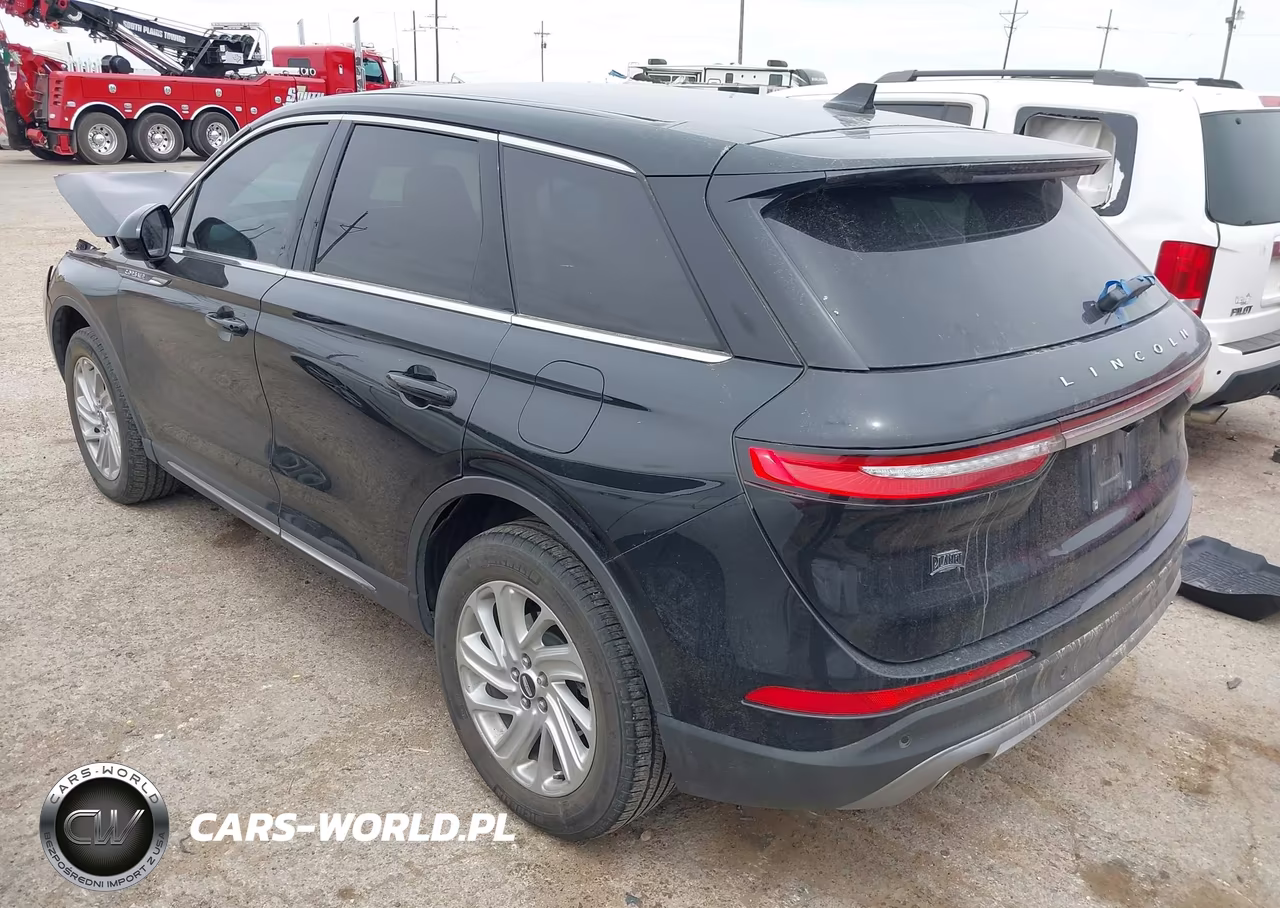 2024 Lincoln Corsair Premiere VIN:5LMCJ1CA3RUL05639 - 3