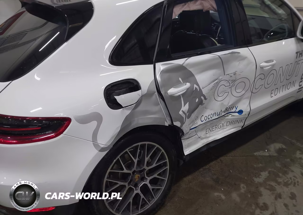 2017 Porsche Macan S VIN:WP1AB2A5XHLB21146 - 18