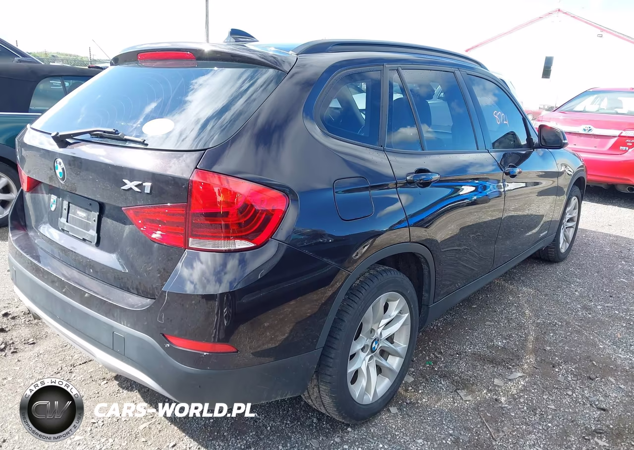 2015 BMW X1 xDrive28I VIN:WBAVL1C57FVY34561 - 4