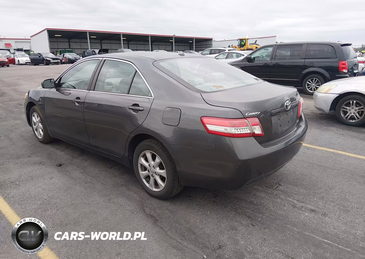 2010 Toyota Camry Le VIN:4T1BF3EK1AU005720 - 3