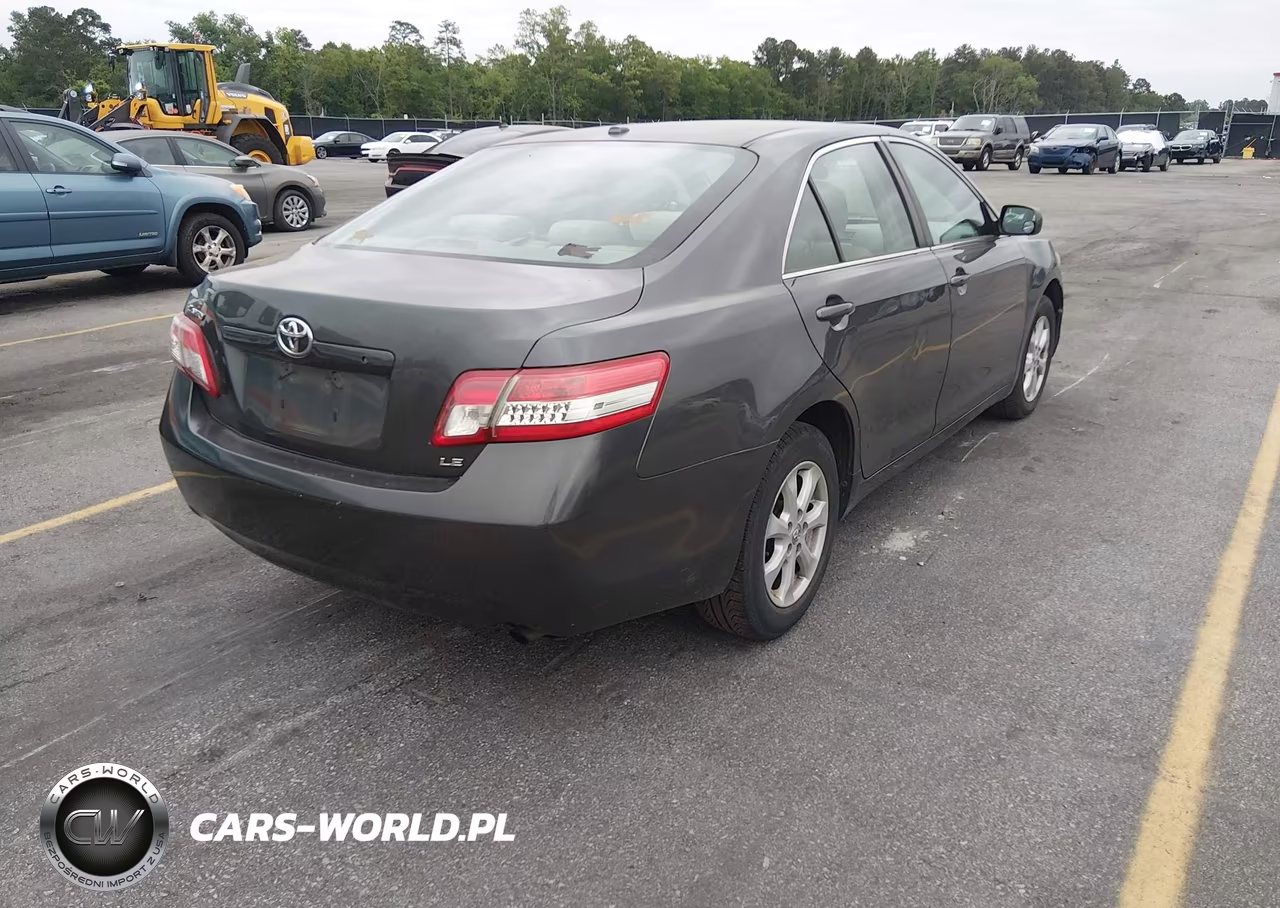 2010 Toyota Camry Le VIN:4T1BF3EK1AU005720 - 4