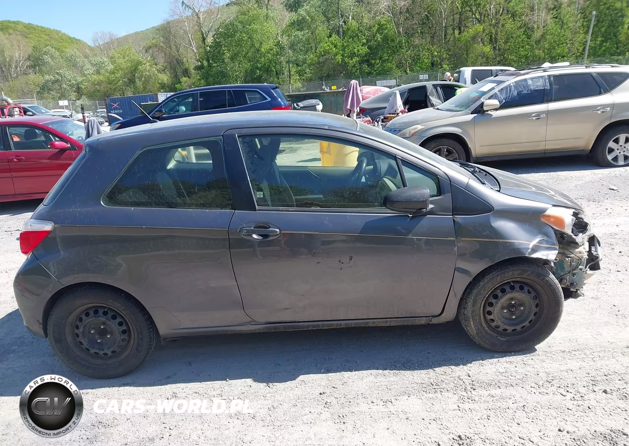 2013 Toyota Yaris Le VIN:JTDJTUD37DD566436 - 13