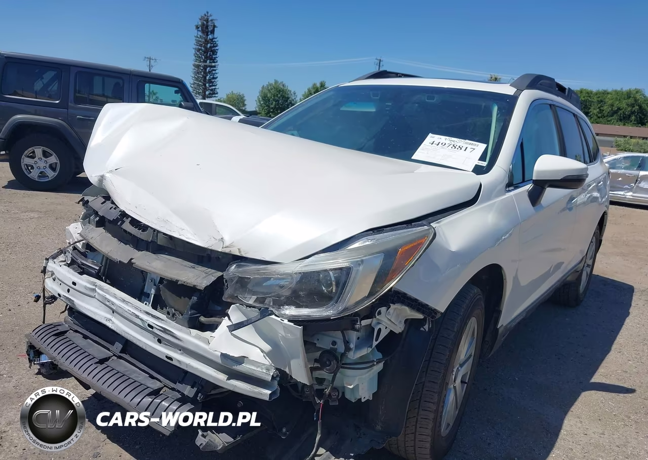 2019 Subaru Outback 2.5I Premium VIN:4S4BSAHC0K3323310 - 2