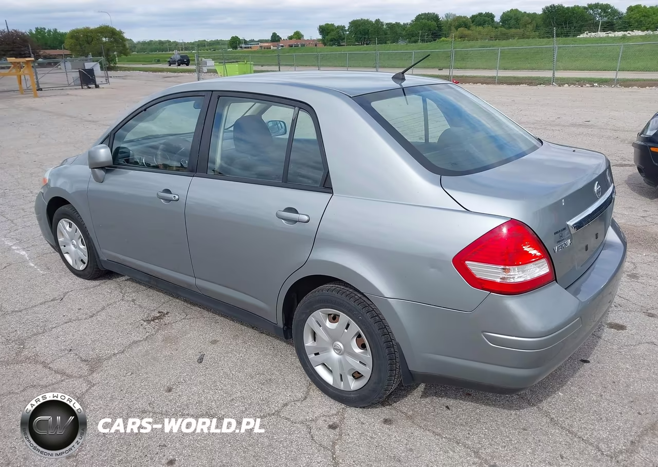2010 Nissan Versa 1.8S VIN:3N1BC1AP0AL404893 - 3