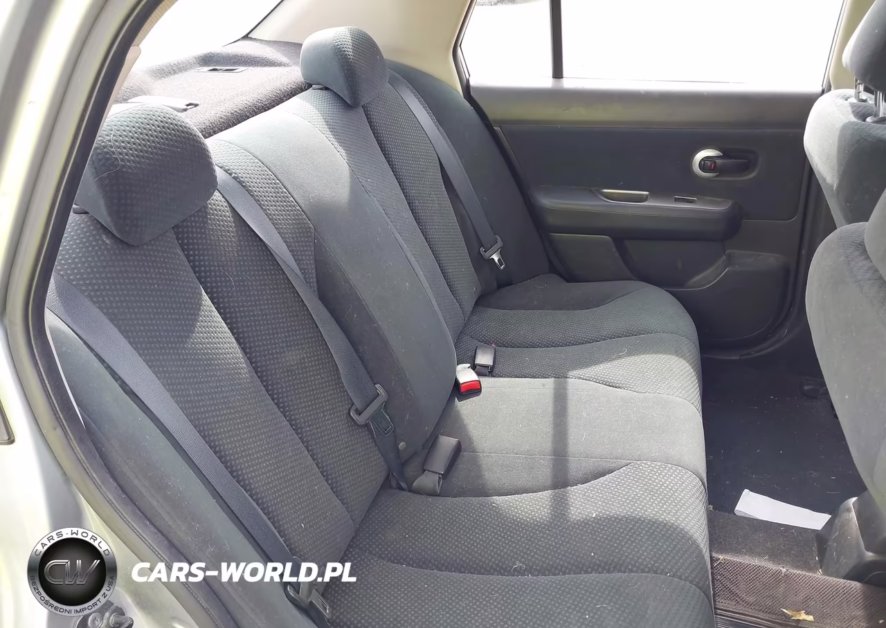 2010 Nissan Versa 1.8S VIN:3N1BC1AP0AL404893 - 8