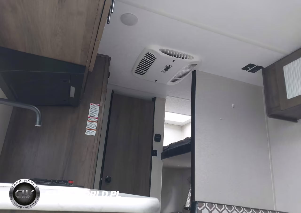 2020 Prime Time Navi VIN:5ZT2AVEC2LG810598 - 8