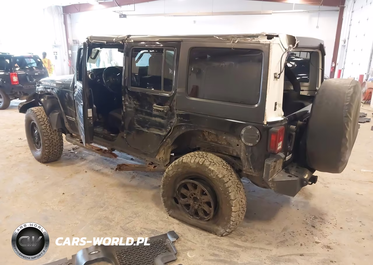 2016 Jeep Wrangler Unlimited Rubicon VIN:1C4BJWFG2GL271244 - 3