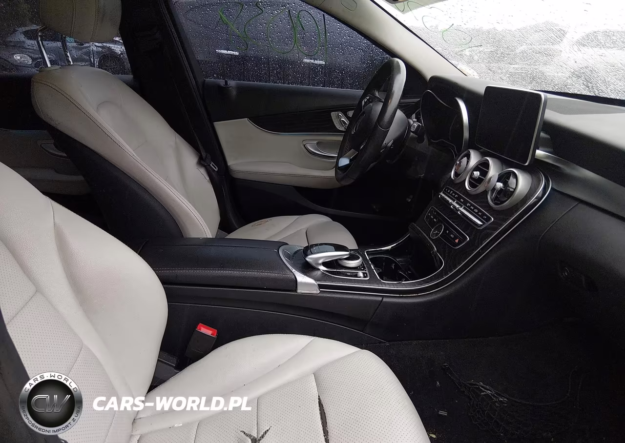 2017 Mercedes-Benz C 300 VIN:55SWF4JB7HU201969 - 5
