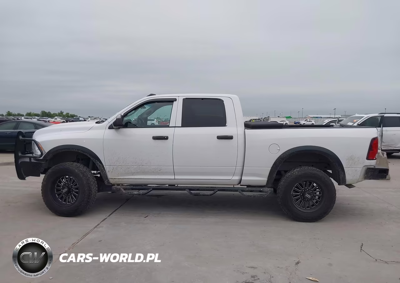 2017 Ram 2500 Tradesman 4X4 6'4 Box VIN:3C6UR5CJ7HG679871 - 14
