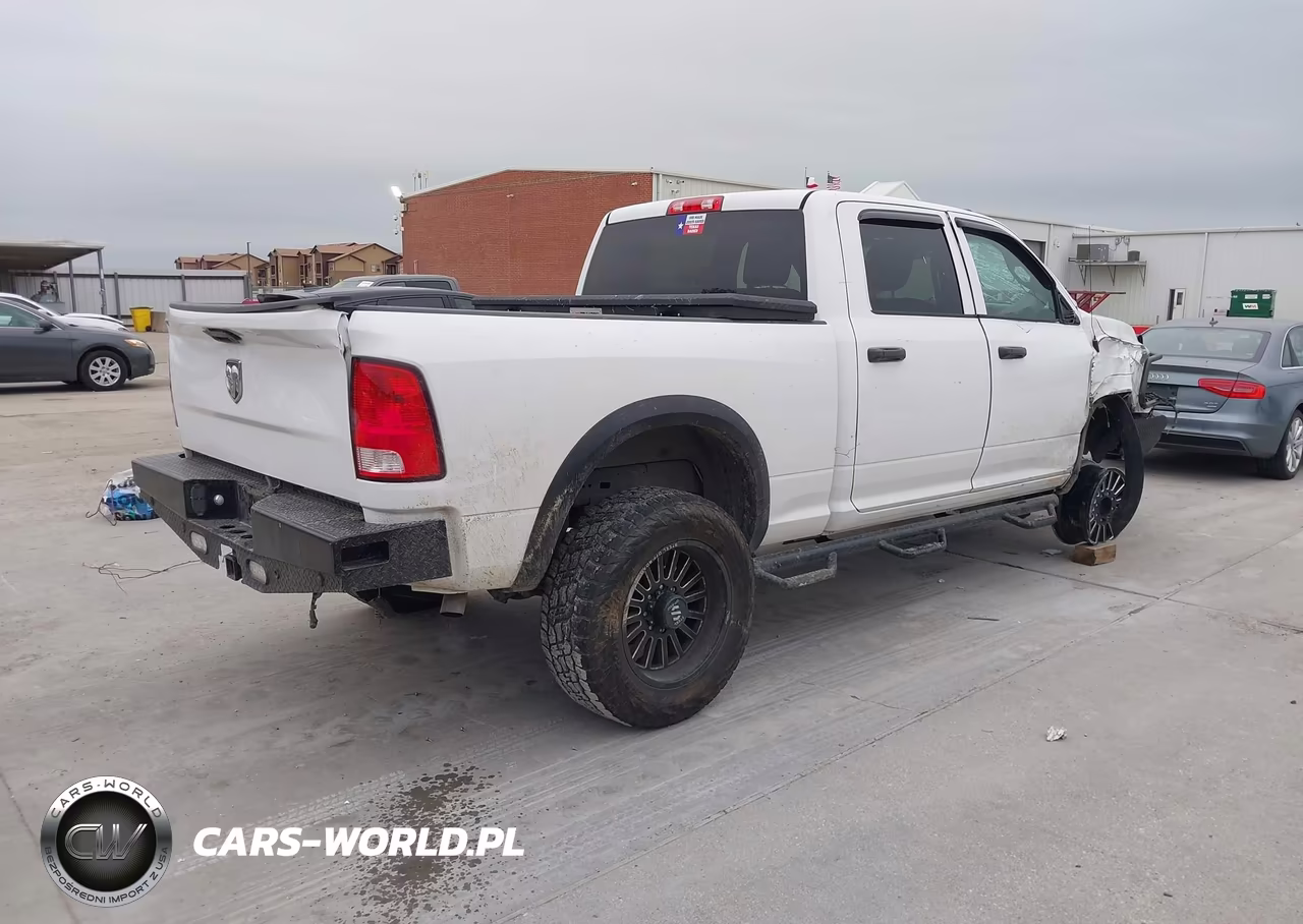 2017 Ram 2500 Tradesman 4X4 6'4 Box VIN:3C6UR5CJ7HG679871 - 4