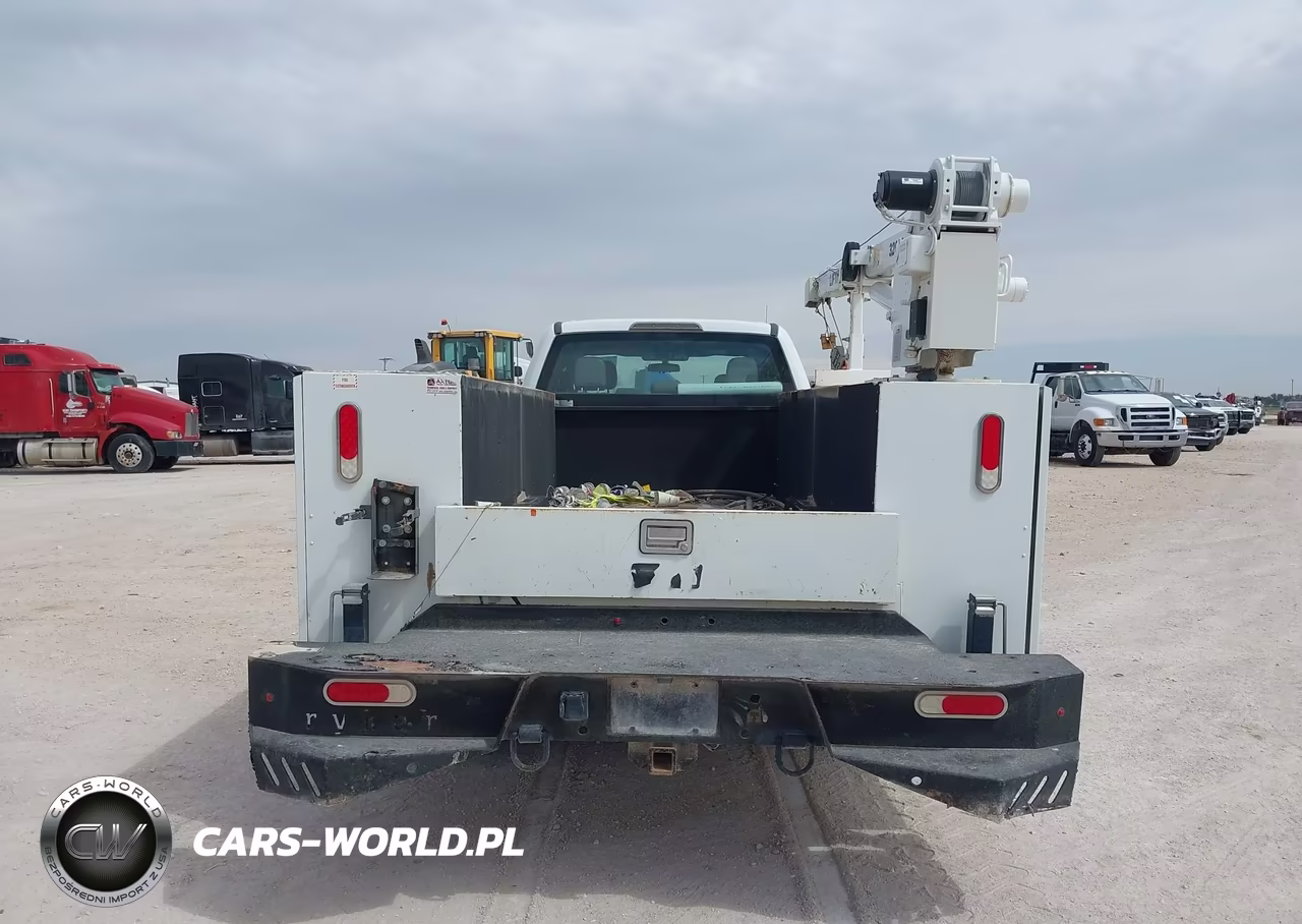 2019 Ford F-350 Chassis Xl VIN:1FD8X3H67KEF22022 - 17