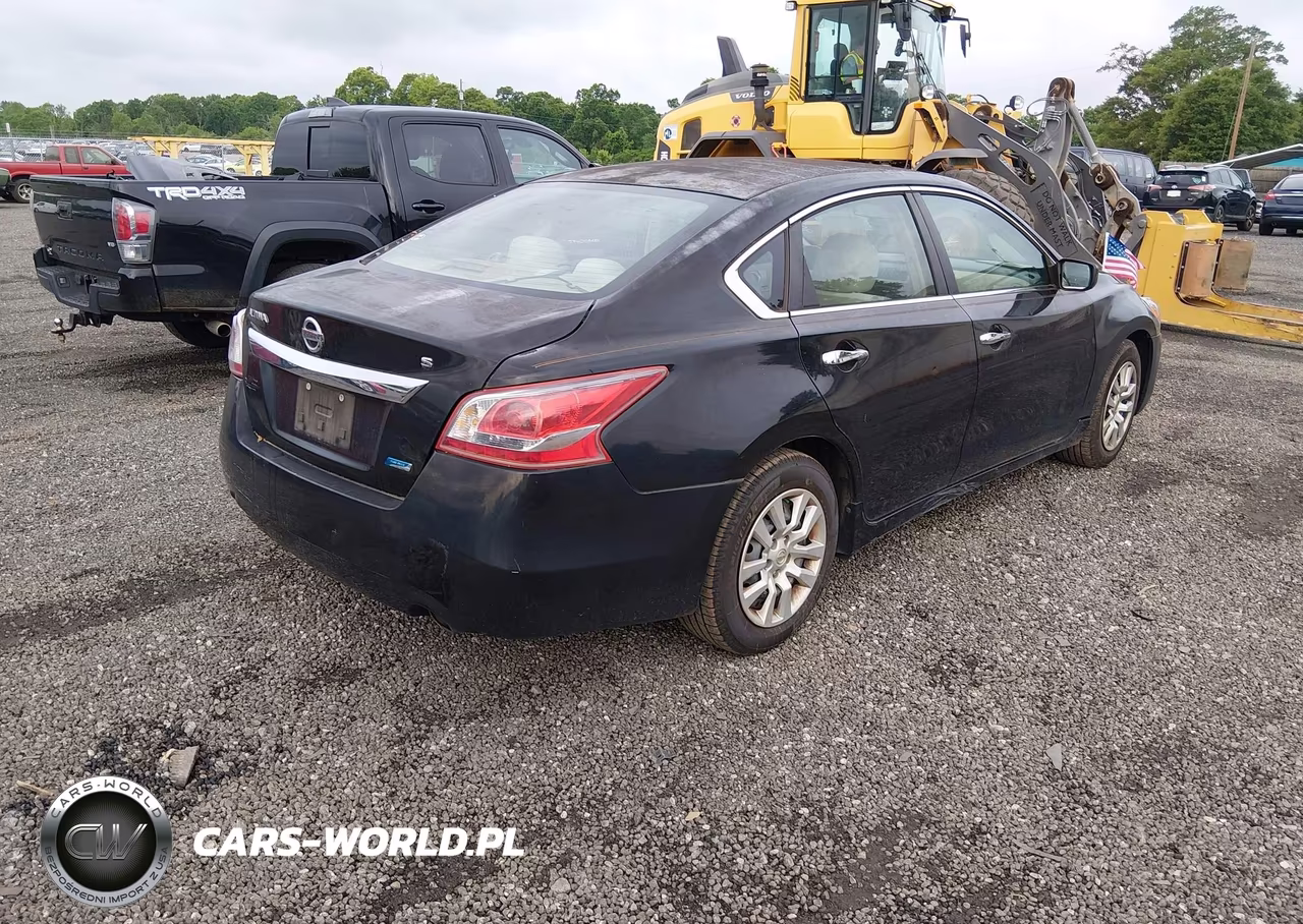 2013 Nissan Altima 2.5 S VIN:1N4AL3AP6DC275715 - 4