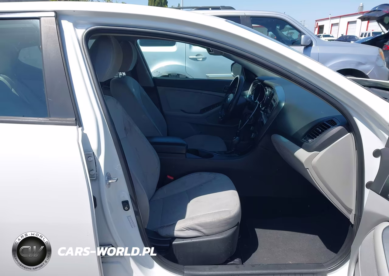 2013 Kia Optima Lx VIN:KNAGM4A75D5365186 - 5