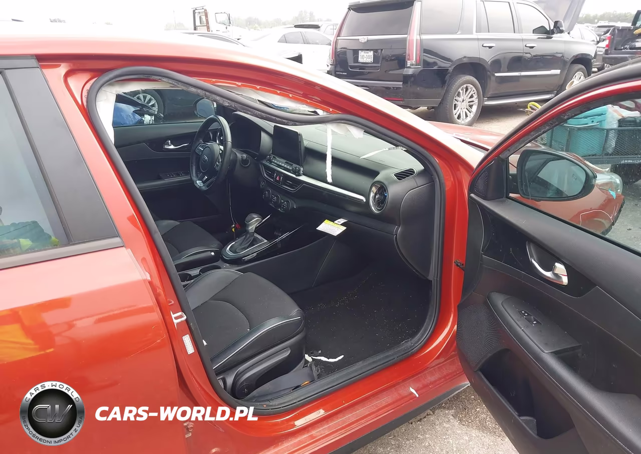 2021 Kia Forte Gt-Line VIN:3KPF34AD1ME338580 - 5