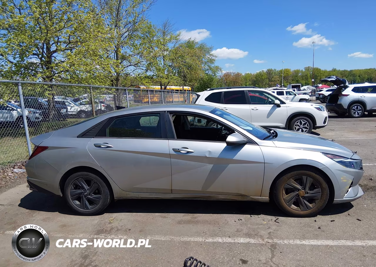 2022 Hyundai Elantra Sel VIN:5NPLM4AG0NH074291 - 13