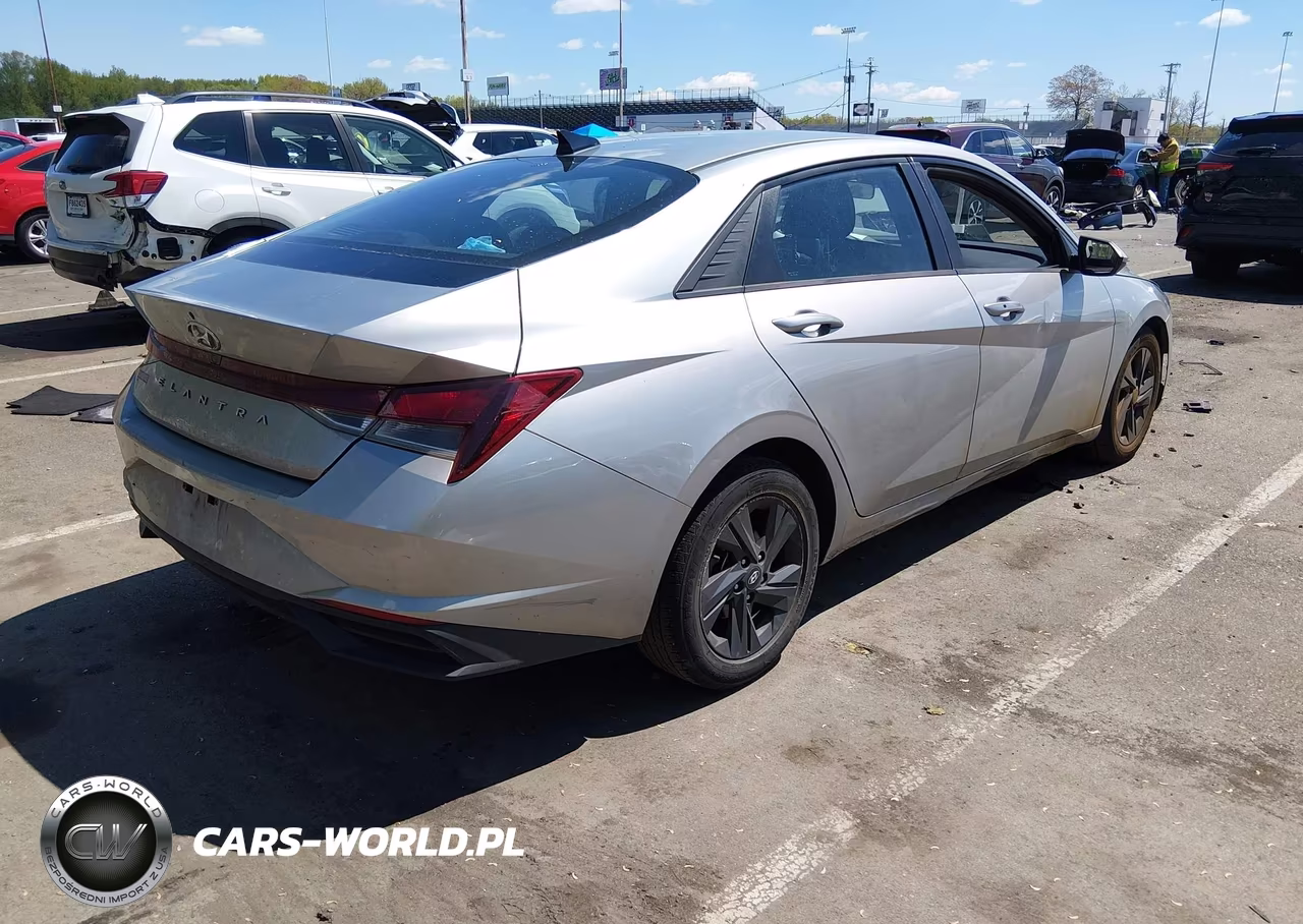 2022 Hyundai Elantra Sel VIN:5NPLM4AG0NH074291 - 4