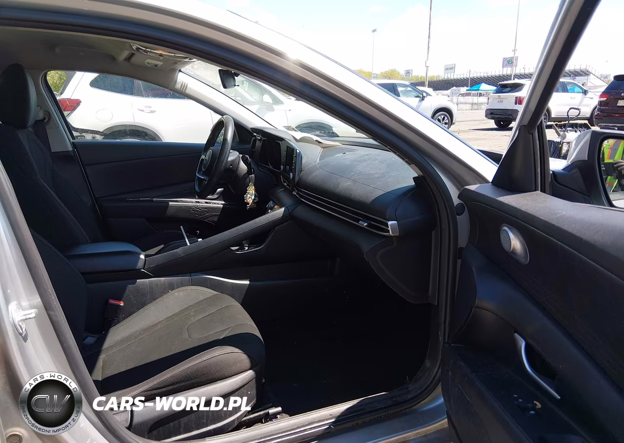 2022 Hyundai Elantra Sel VIN:5NPLM4AG0NH074291 - 5
