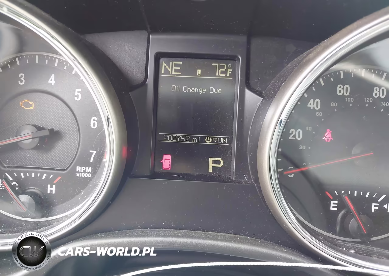 2012 Jeep Grand Cherokee Laredo VIN:1C4RJEAT8CC146062 - 7
