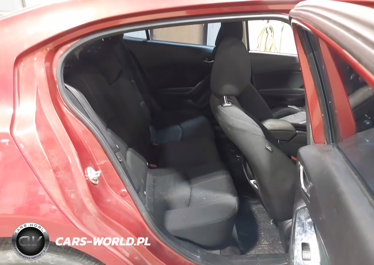 2018 Mazda Mazda3 Sport VIN:3MZBN1U75JM194110 - 8