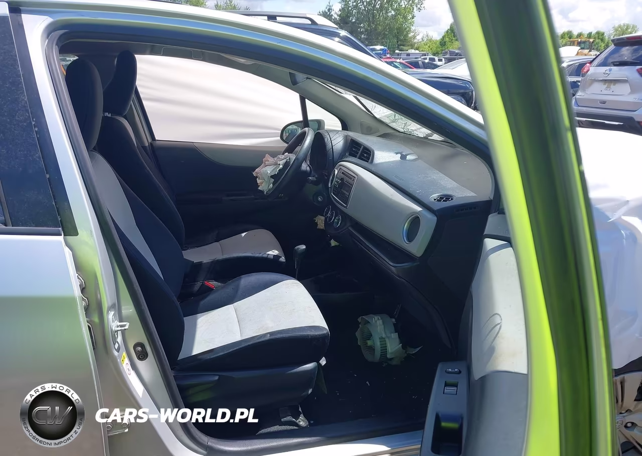 2012 Toyota Yaris Le VIN:JTDKTUD30CD527206 - 5