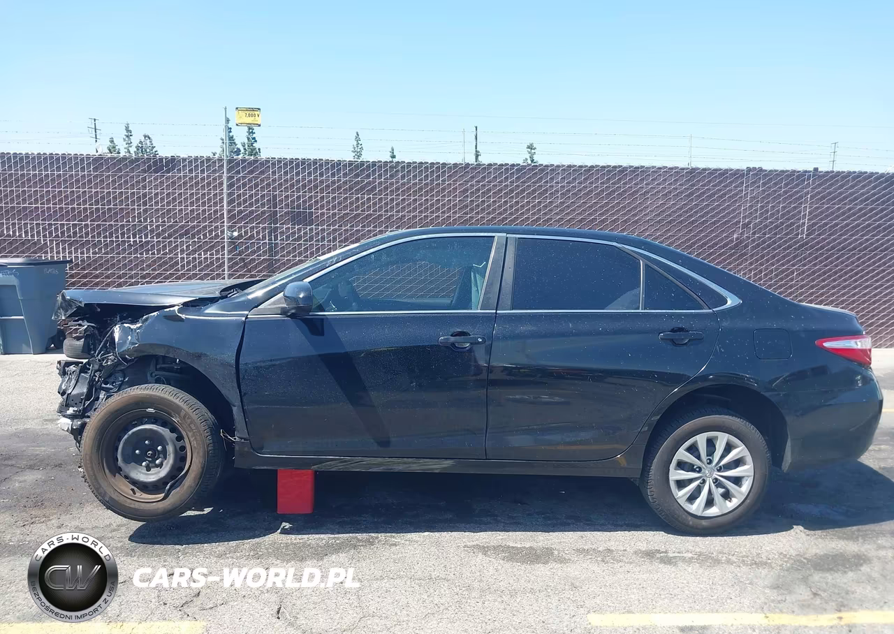 2015 Toyota Camry Le VIN:4T4BF1FK3FR508438 - 15