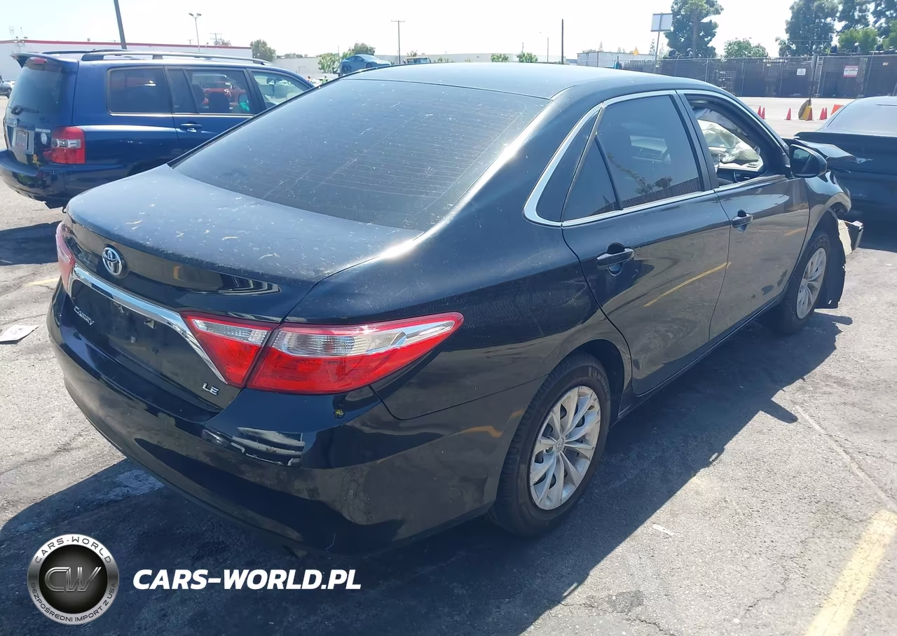 2015 Toyota Camry Le VIN:4T4BF1FK3FR508438 - 4