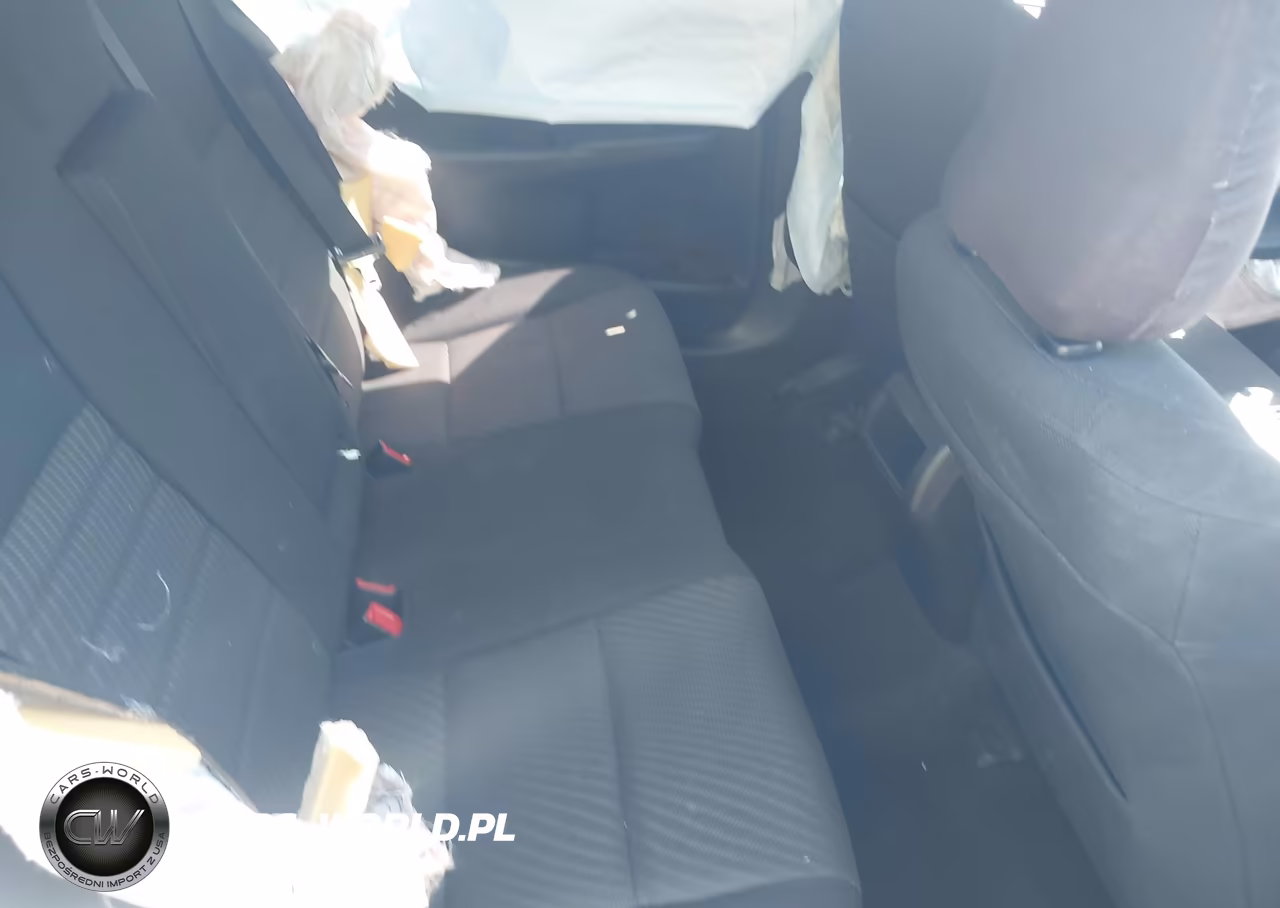 2015 Toyota Camry Le VIN:4T4BF1FK3FR508438 - 8