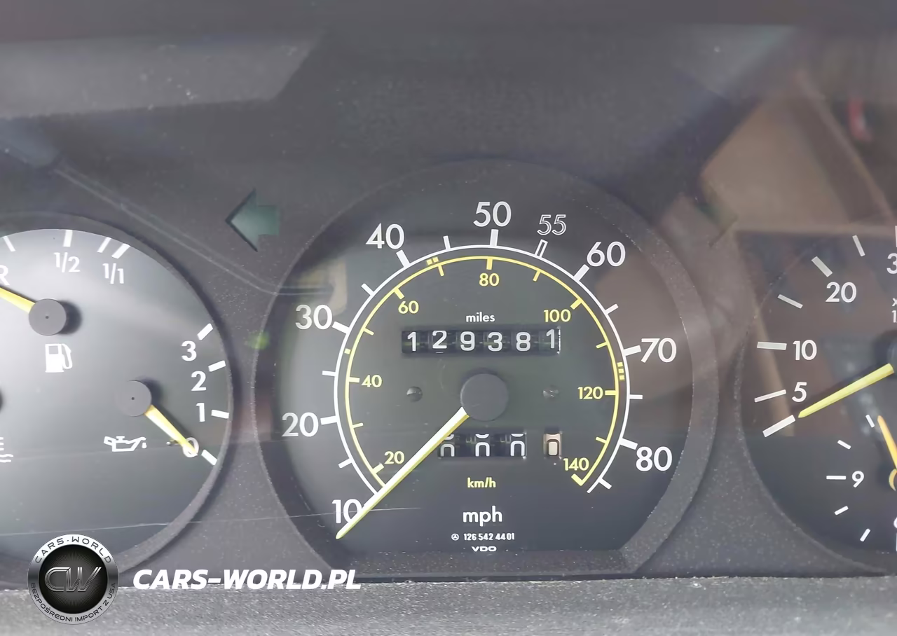 1982 Mercedes-Benz 300 Sd VIN:WDBCB20A0CB021742 - 7