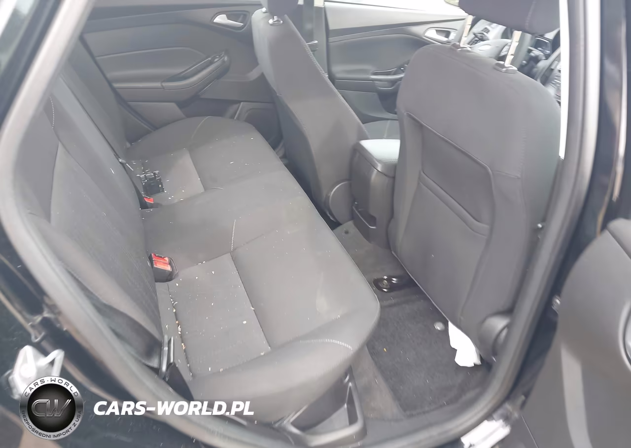 2018 Ford Focus Se VIN:1FADP3FE0JL219242 - 8