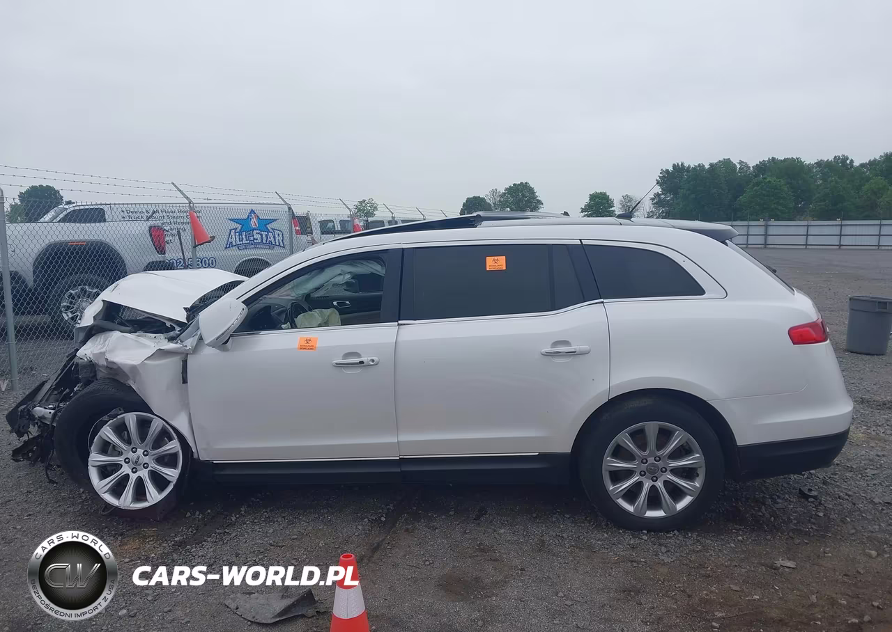 2018 Lincoln Mkt Reserve VIN:2LMHJ5AT7JBL02052 - 14