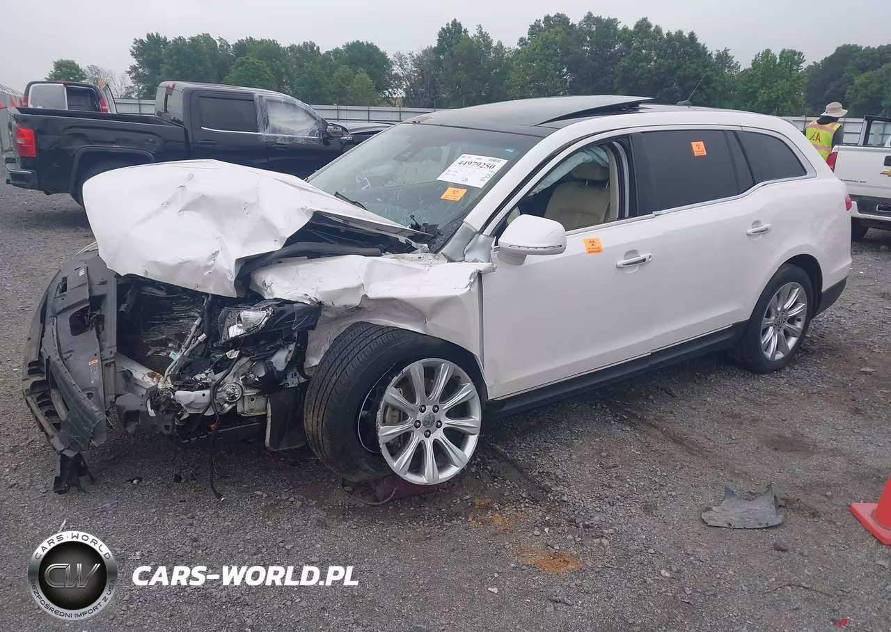 2018 Lincoln Mkt Reserve VIN:2LMHJ5AT7JBL02052 - 2