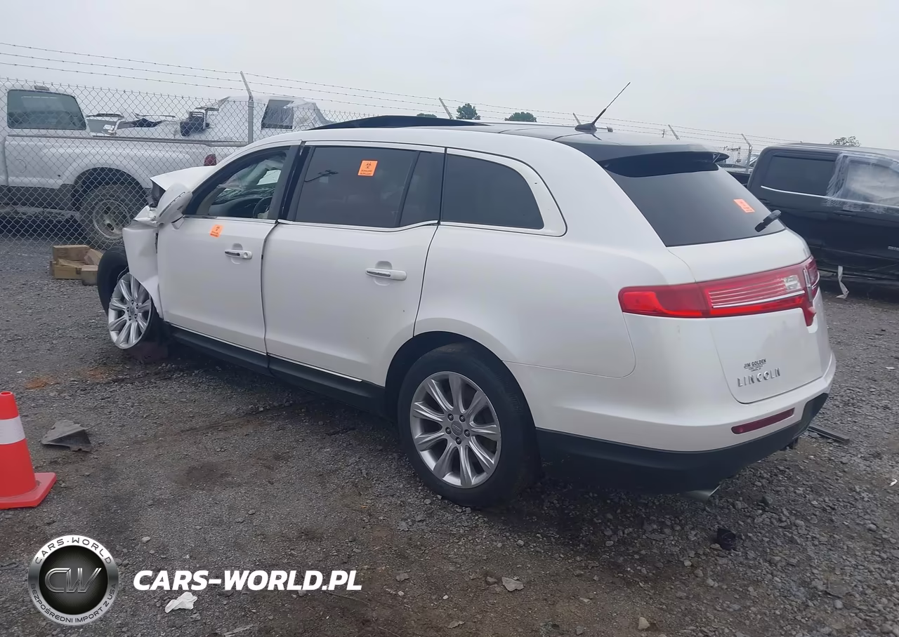 2018 Lincoln Mkt Reserve VIN:2LMHJ5AT7JBL02052 - 3