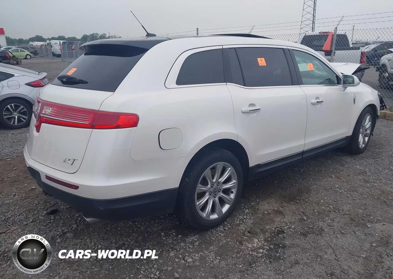 2018 Lincoln Mkt Reserve VIN:2LMHJ5AT7JBL02052 - 4