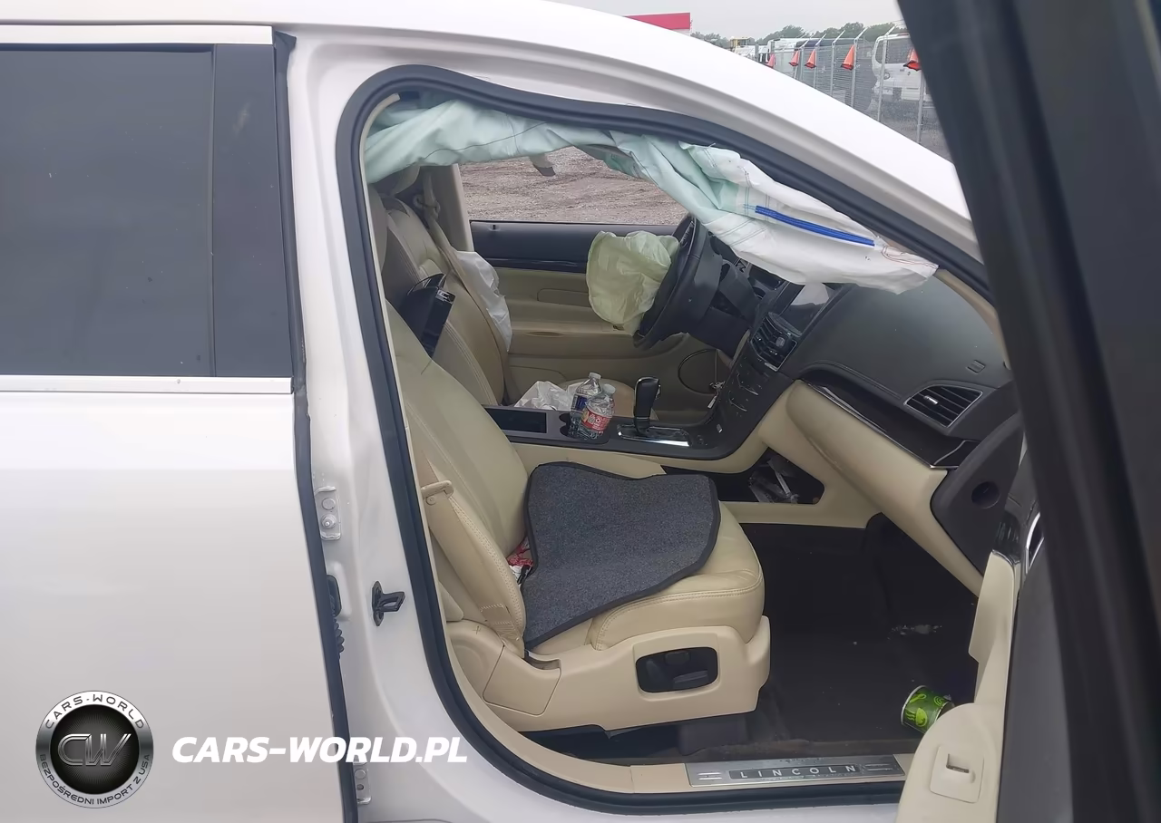 2018 Lincoln Mkt Reserve VIN:2LMHJ5AT7JBL02052 - 5
