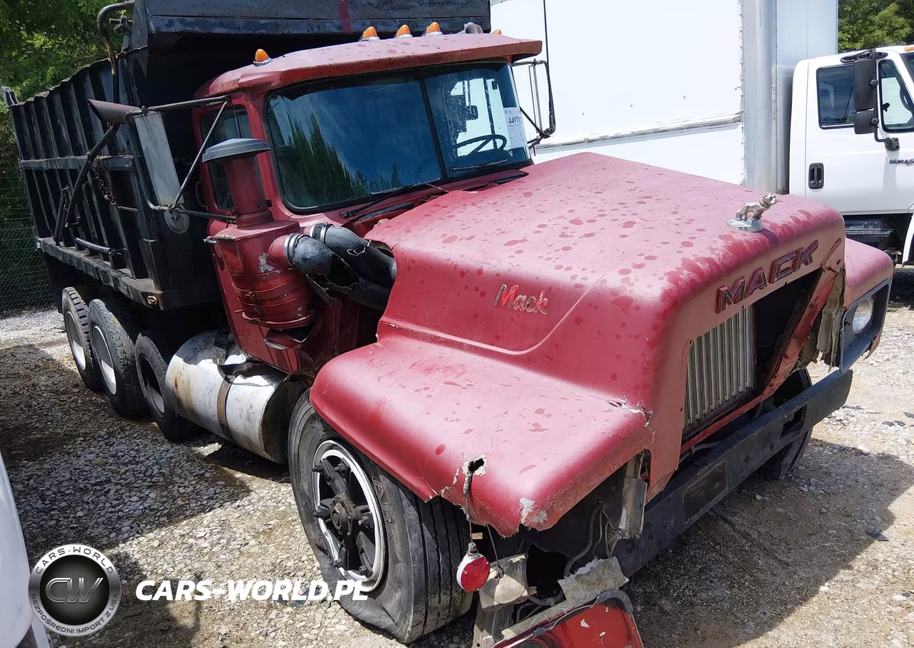 1972 Mack Dump Truck