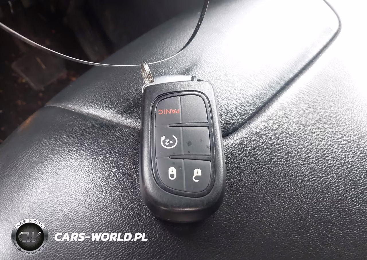 2019 Jeep Cherokee Trailhawk 4X4 VIN:1C4PJMBX6KD183090 - 11