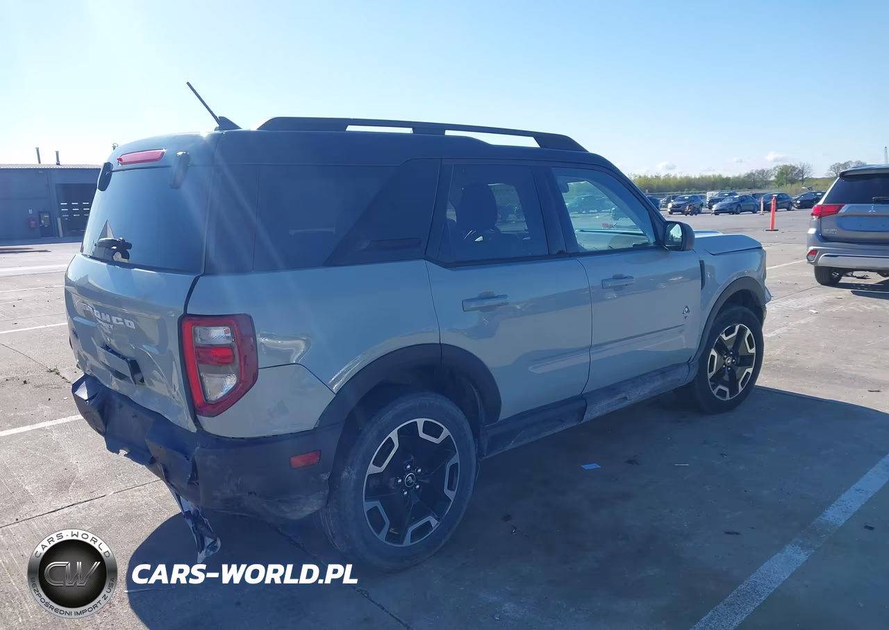 2021 Ford Bronco Sport Outer Banks VIN:3FMCR9C68MRA07044 - 4