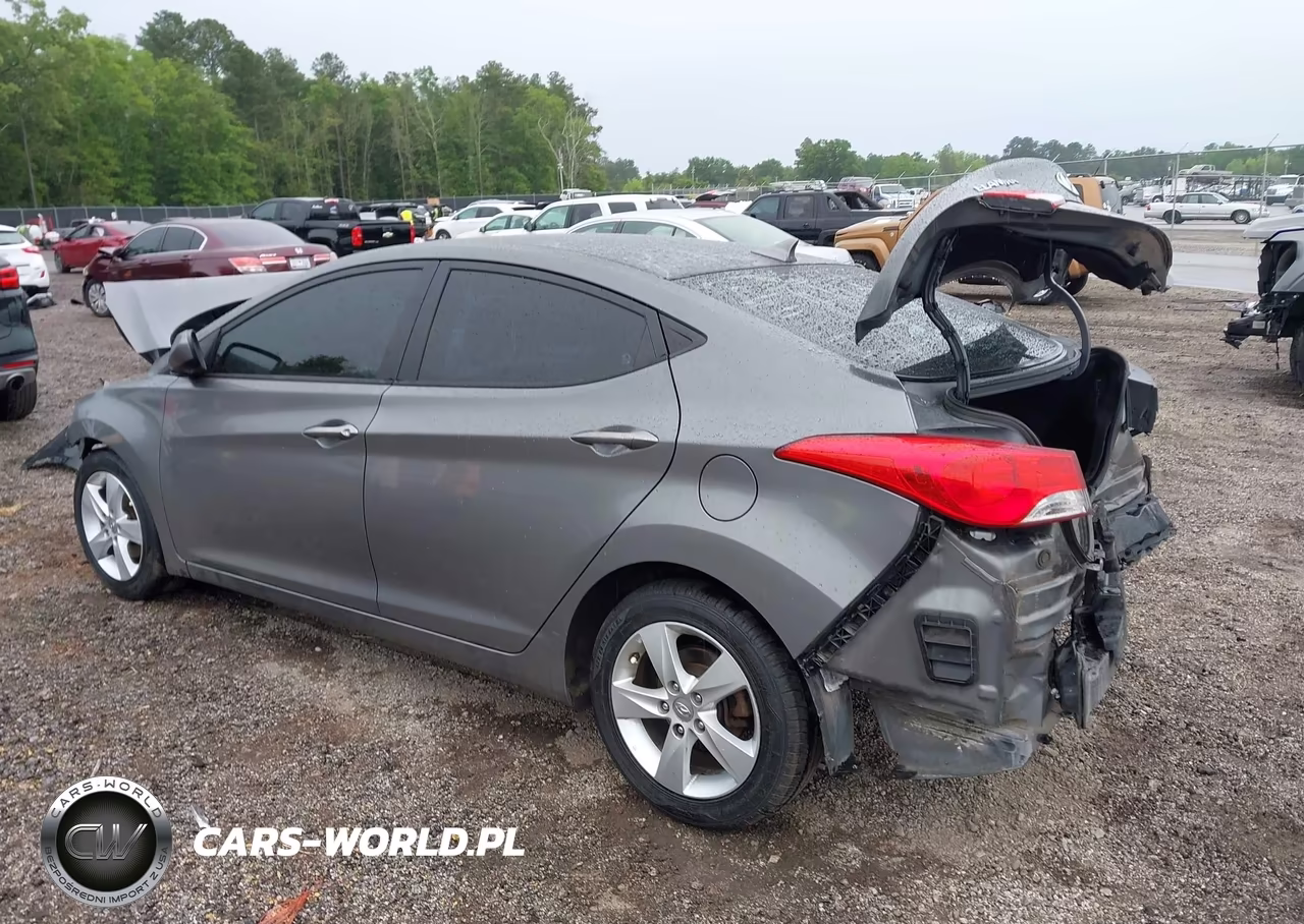 2013 Hyundai Elantra Gls VIN:5NPDH4AE6DH291107 - 3